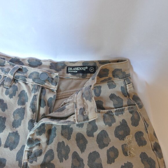 BLANK NYC 27 Denim Leopard Print Distressed Jean Shorts - Picture 4 of 12